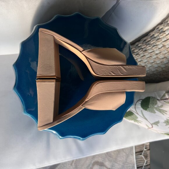 Jeffrey Campbell Ninety Platform Sandal - Picture 5 of 10